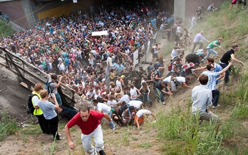 Поліція Дуйсбурга попереджала організаторів фестивалю, що місце для його проведення "занадто вузьке, щоб керувати масами людей". / © AFP