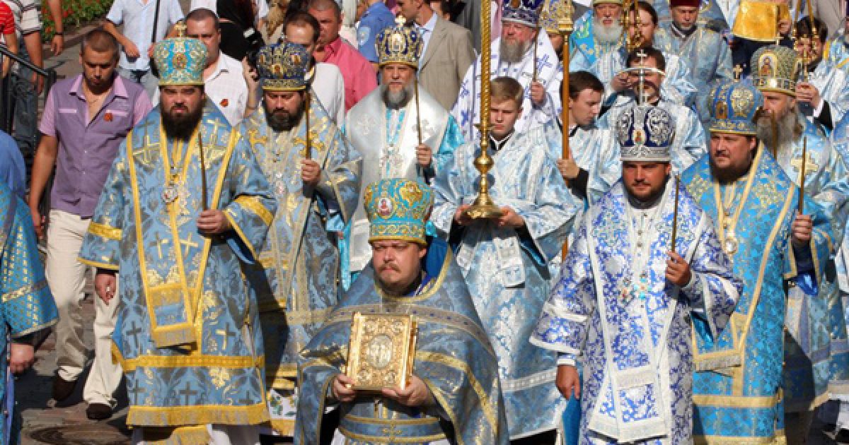 Незважаючи на спеку, на Соборній площі зібралося понад три тисячі людей. / © Православная Одесса