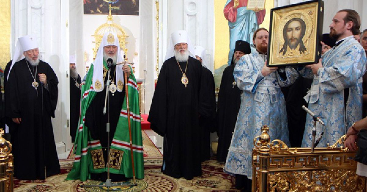 В самому лише соборі зібралося кілька тисяч людей. / © Православная Одесса