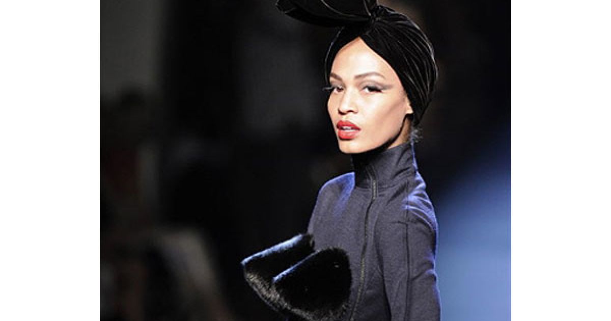 Показ колекції Жан-Поля Готьє сезону осінь-зима 2010/2011 на Тижні високої моди у Парижі / © AFP