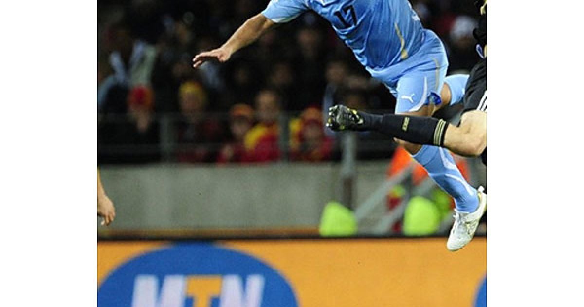 Політ Аревало над м&rsquo;ячем / © AFP