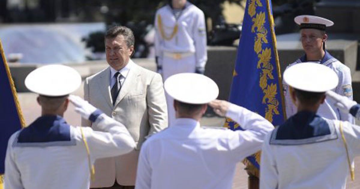 "ВМС України стали авангардом у взаємодії з міжнародними організаціями безпеки, впровадженні кращих світових стандартів підготовки",&ndash; сказав президент України у Севастополі. / © УНІАН