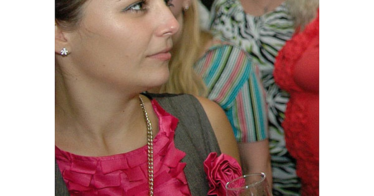 Кулінар Даша Малахова весь вечір тримала келих.