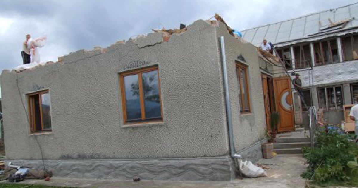 Бурею було пошкоджено газопровід. / © УНІАН