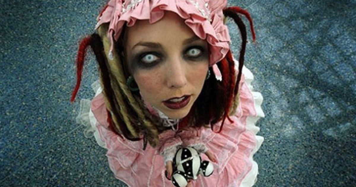 Кікі "готична Лоліта" бере участь у аніме-конвенції "Anime Expo 2010" у Лос-Анджелесі. / © AFP