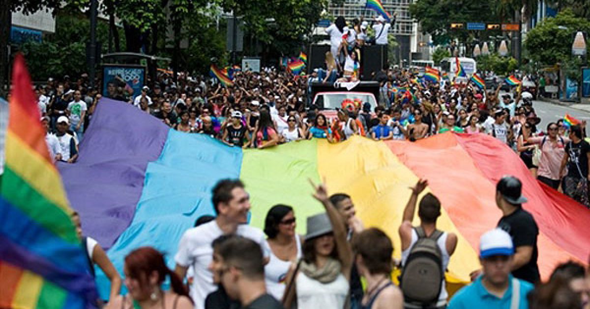 У Каракасі (Венесуела) пройшов багатотисячний гей-парад. / © AFP