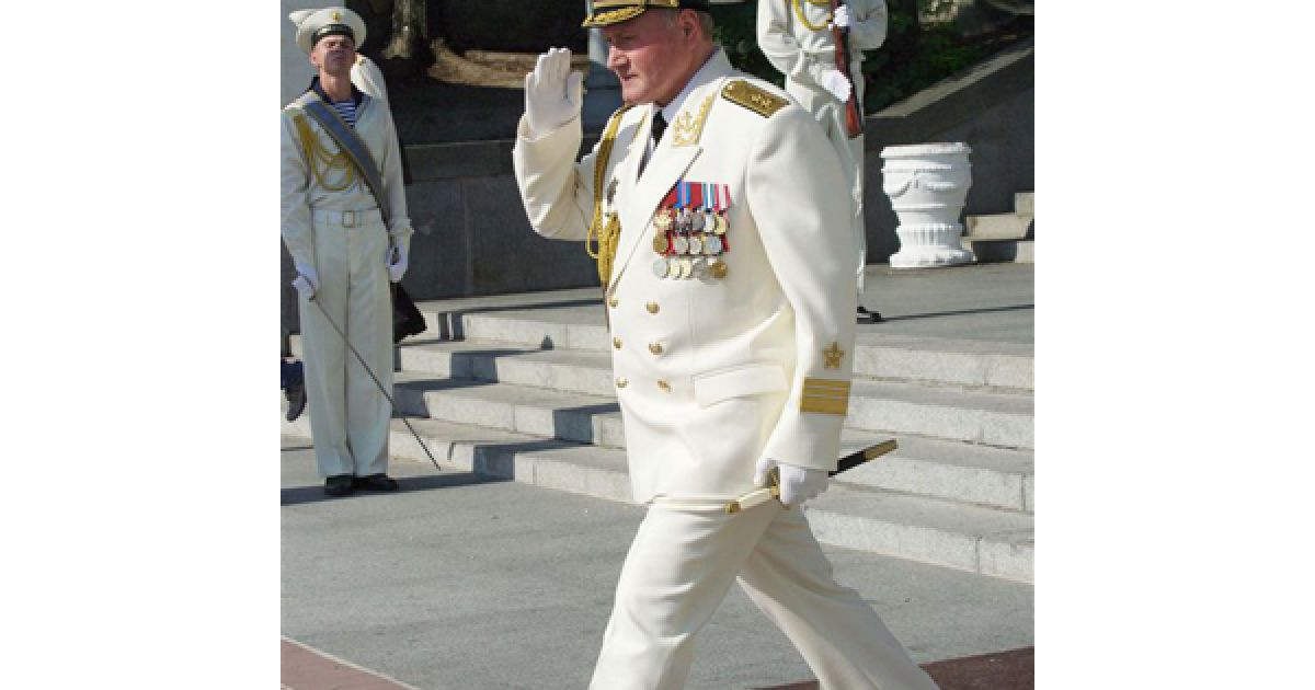 Цього року парад прийматимуть Володимир Путін та Юрій Лужков. / © PHL.com.ua