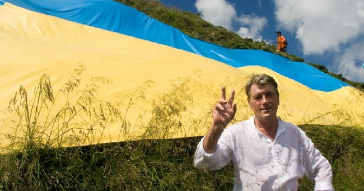 Ющенко таємно від соратників керував державою з-під глибокого наркозу