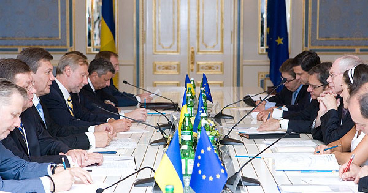 Свій ювілейний народження президент України Віктор Янукович почав із зустрічі з президентом Європейської ради Херманом ван Ромпеєм. / © President.gov.ua