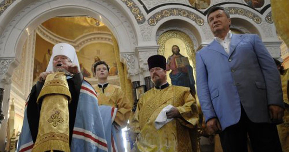 Президент вважає, що без віри не можна збудувати сильну державу. / © УНІАН