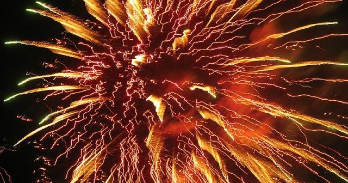 Під час запуску феєрверку хлопець упав замертво