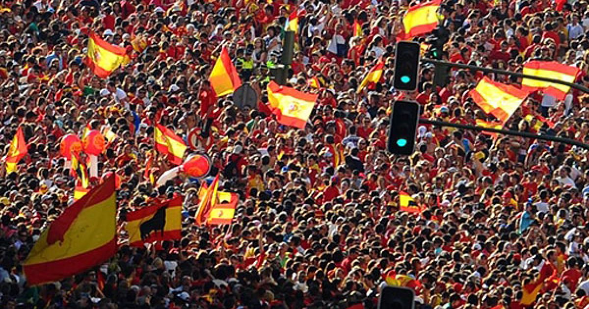 Футболісти і тренери збірної Іспанії, які стали переможцями Чемпіонату світу-2010 у Південній Африці, повернулись додому тріумфаторами / © AFP