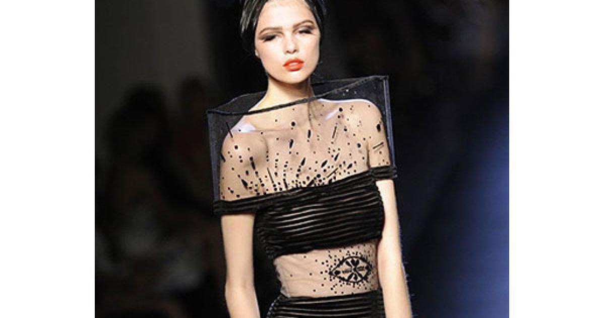 Показ колекції Жан-Поля Готьє сезону осінь-зима 2010/2011 на Тижні високої моди у Парижі / © AFP