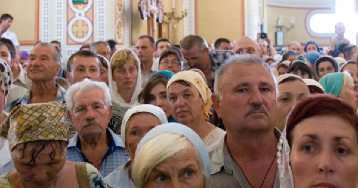 Після літургії президент звернувся до присутніх та висловив упевненість, що тільки з Церквою, з вірою Україна зможе вийти з кризи, а всі ми житимемо у сильній і квітучій державі. / © Офіційний сайт Президента України