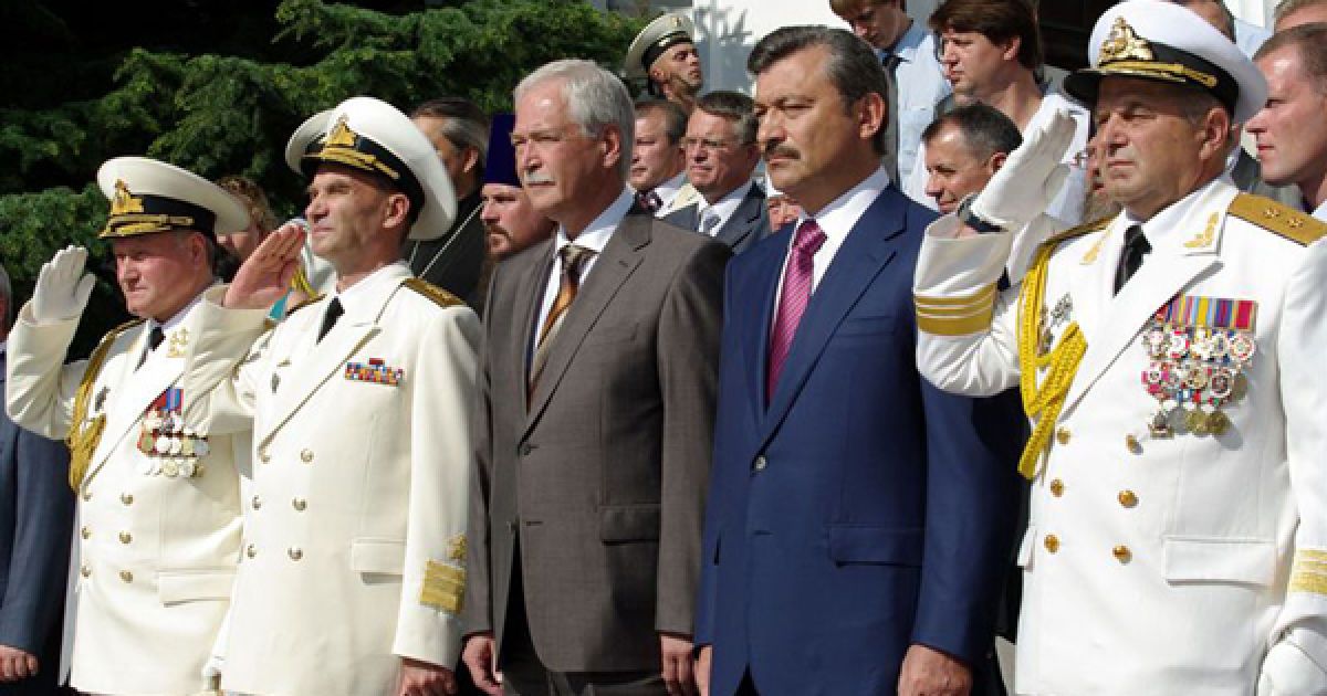 Василь Джарти та Борис Гризлов на святковому параді з нагоди Дня ВМФ. / © PHL.com.ua