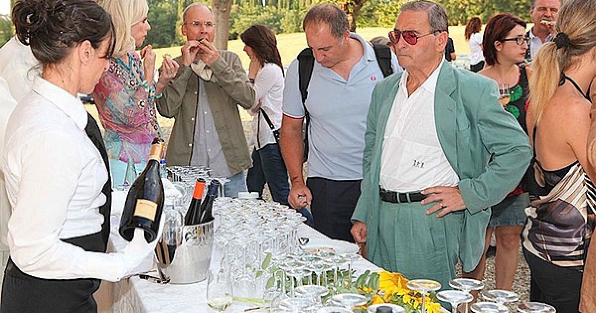 Стінг заявив місцевій пресі, що в нього завжди було відмінне взаєморозуміння між гарною музикою і гарною їжею. / © Socialite Life