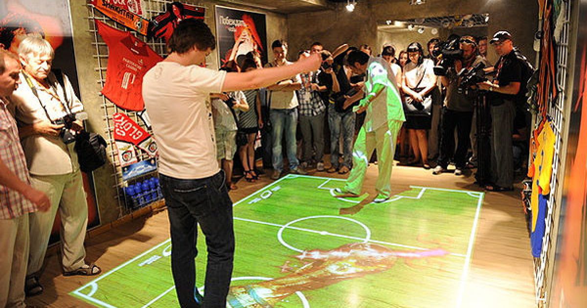 В музеї ФК "Шахтар" також є віртуальне футбольне поле / © ФК "Шахтар"