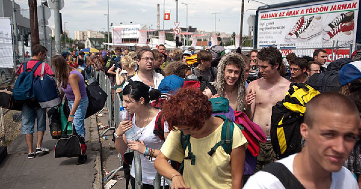 До музичної програми фестивалю Sziget-2010 увійшли "Bad Religion", "Faithless", "Gorillaz Sound System", "Infected Mushroom", "Iron Maiden", Ляпіс Трубецькой, "Mahala Rai Banda", "Muse", "Orquesta Buena Vista Social Club" і Омара Портуондо, "Papa Roach", "Paradise Lost" і багато інших. / © sziget.hu