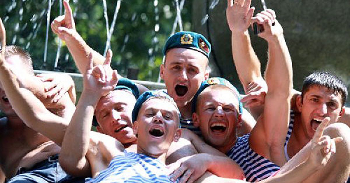 2 серпня десантники відзначили День повітряно-десантних військ / © УНІАН