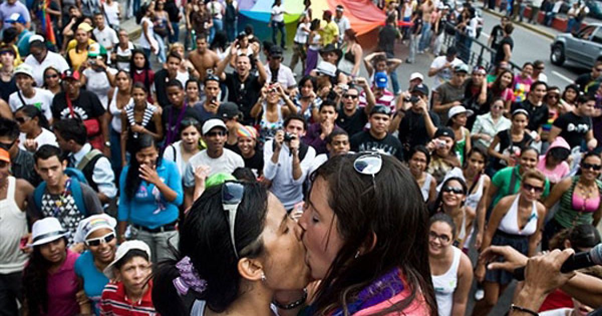 У Каракасі (Венесуела) пройшов багатотисячний гей-парад. / © AFP