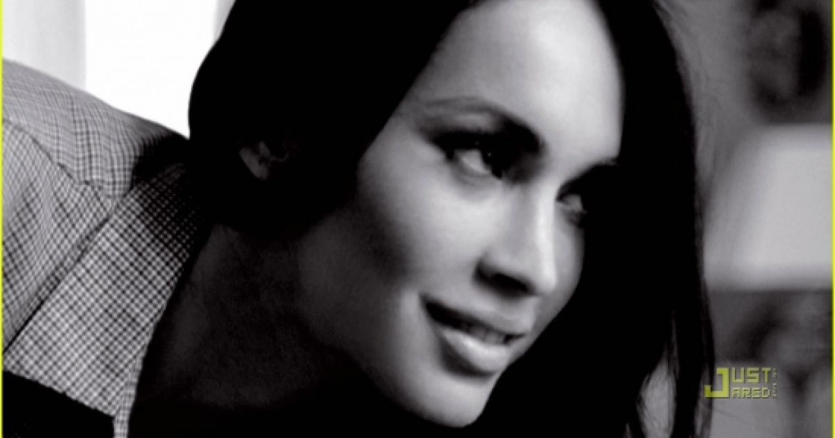 Меган Фокс рекламує джинси Armani