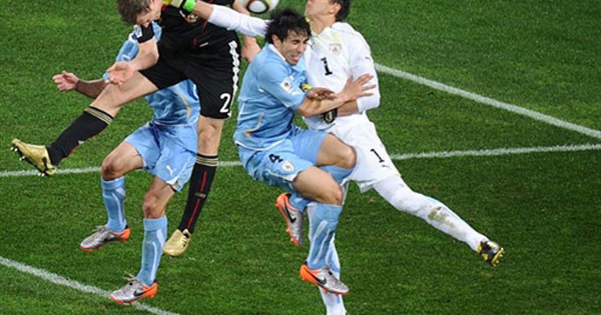 На 56-й хвилині Марсель Янсен зрівнює рахунок, і знову нічия - 2:2! / © AFP