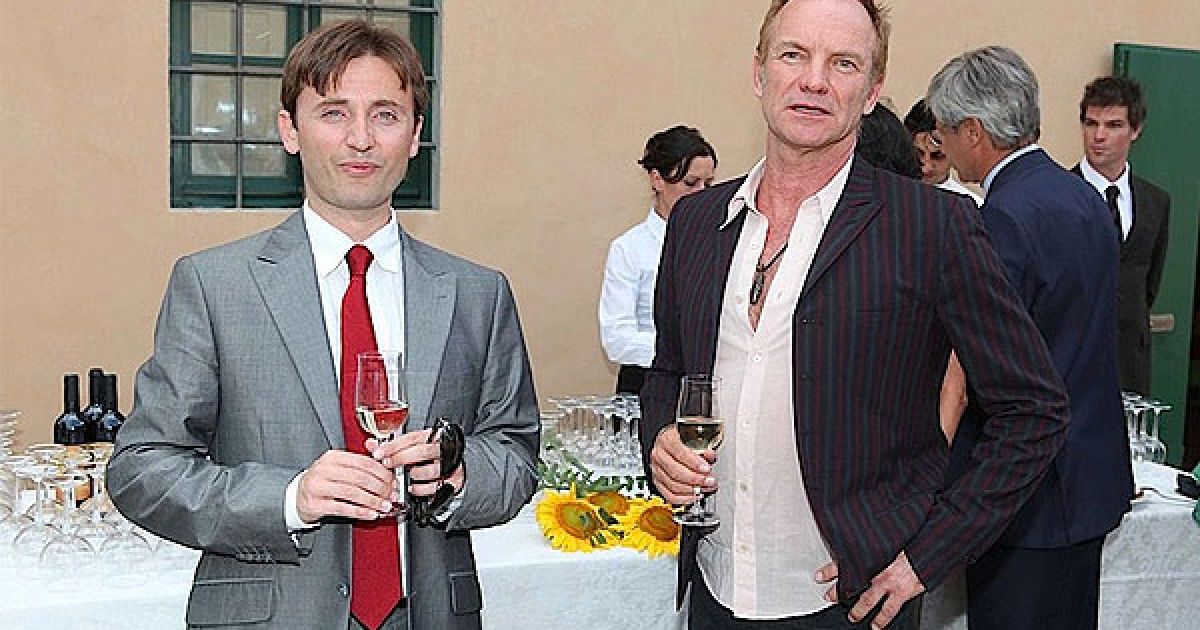 Днями на фермі відбулося урочисте відкриття магазину. / © Socialite Life
