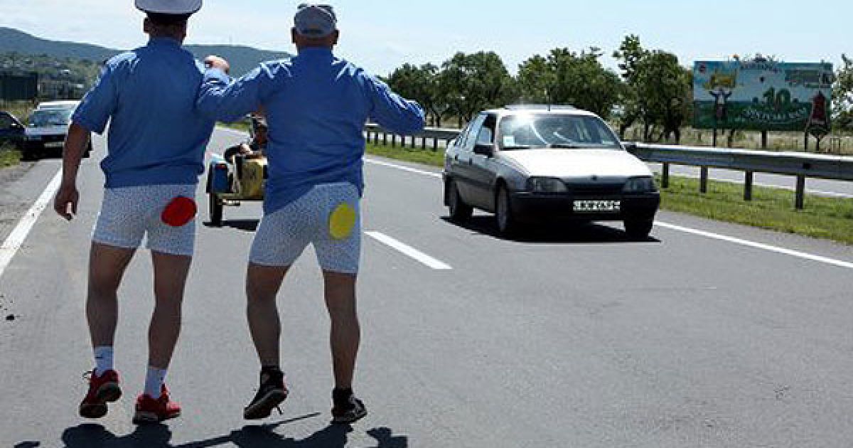 Гості міжнародного байкерського фестивалю "Music Bike Ukraine 2010" в Ужгороді. / © УНІАН