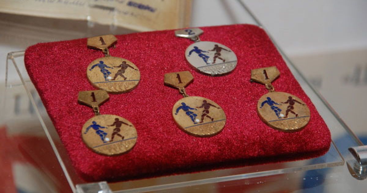 В експозиції також можна побачити трофеї &rdquo;Шахтаря&rdquo;, здобуті в різні роки. / © ФК "Шахтар"