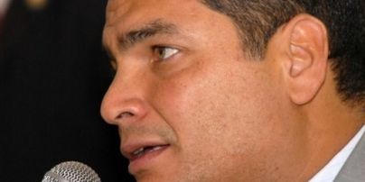 Власти Эквадора преследует экс-президента за коррупцию