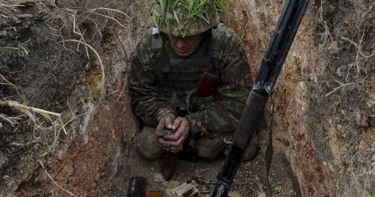 За добу в зоні АТО бойовики поранили двох українських військових
