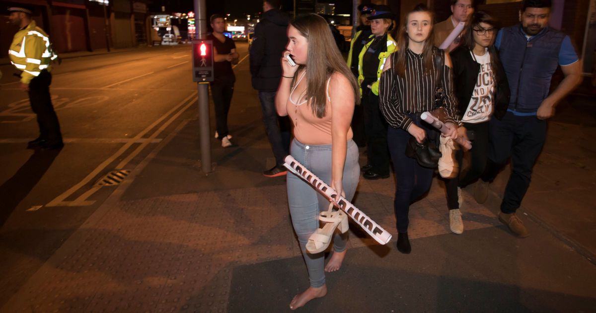 #RoomForManchester: У Мережі запустили хештег для допомоги постраждалим після вибуху