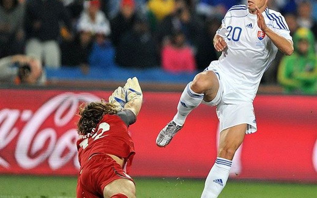 Каміл Копунек забиває третій гол у ворота італійців / © Getty Images/Fotobank