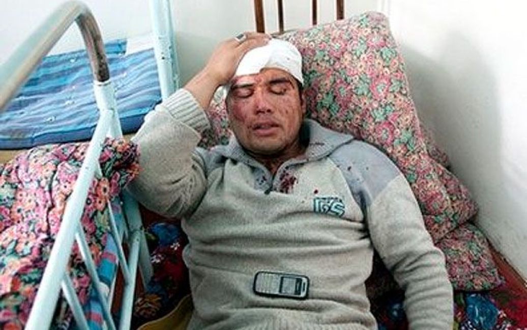 В результаті міжетнічних зіткнень між киргизами та узбеками на півдні Киргизії загинули більше сотні людей, тисячі постраждали. / © 24.kg