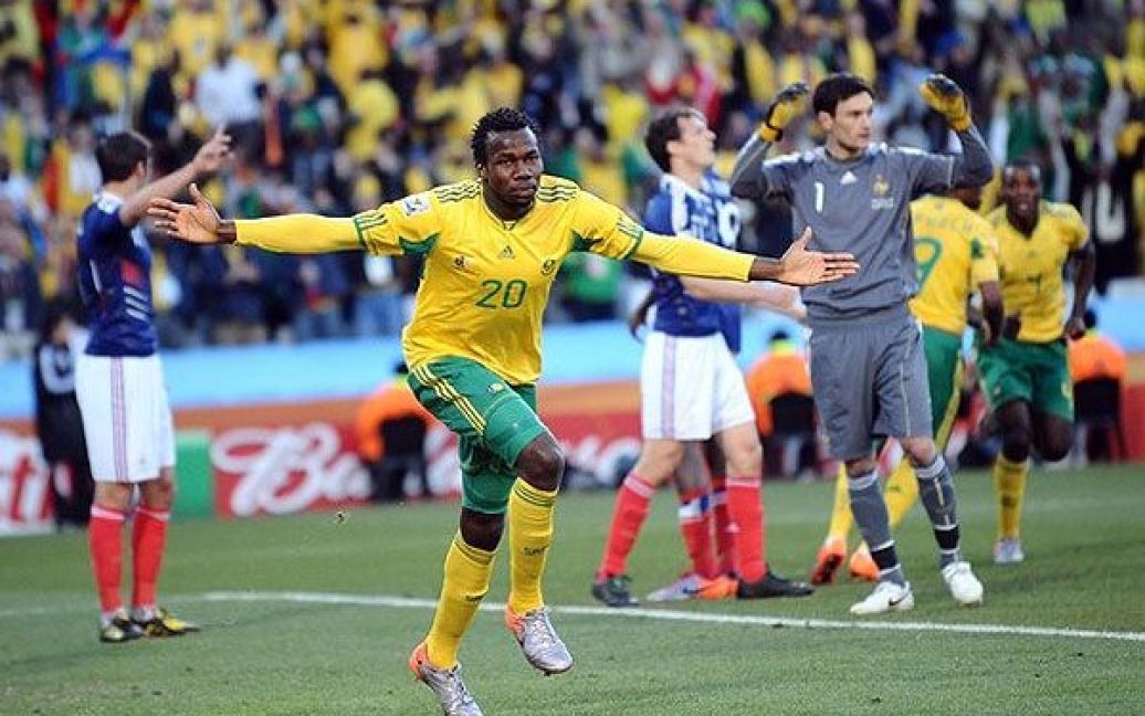 Бонгані Кумало забив м&rsquo;яч у ворота французів на 20-й хвилині / © AFP