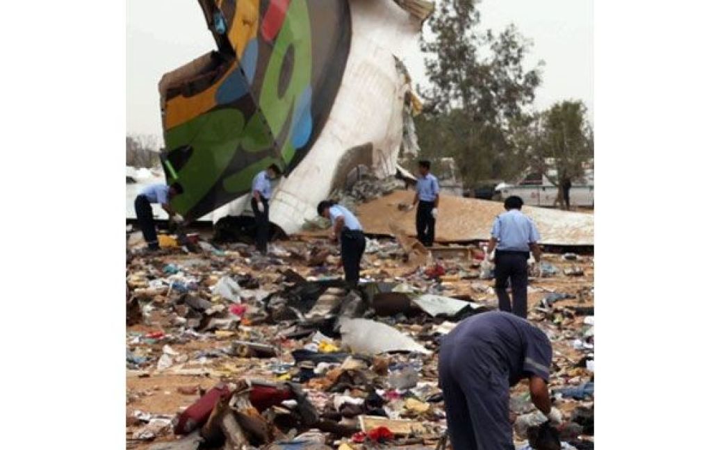 Авіакомпанія заявляє, що на борту знаходилося 11 членів екіпажу та 93 пасажири. / © AFP
