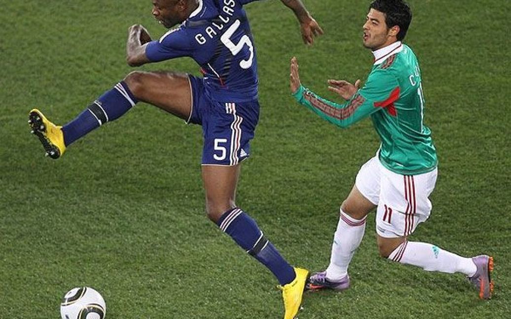 Збірна Мексики впевнено перемогла національну команду Франції у другому турі Чемпіонату світу / © Getty Images/Fotobank