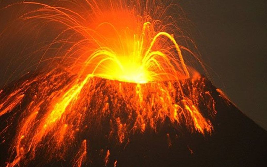 Висота еквадорського вулкана Тунгурауа становить 5029 метрів. / © AFP