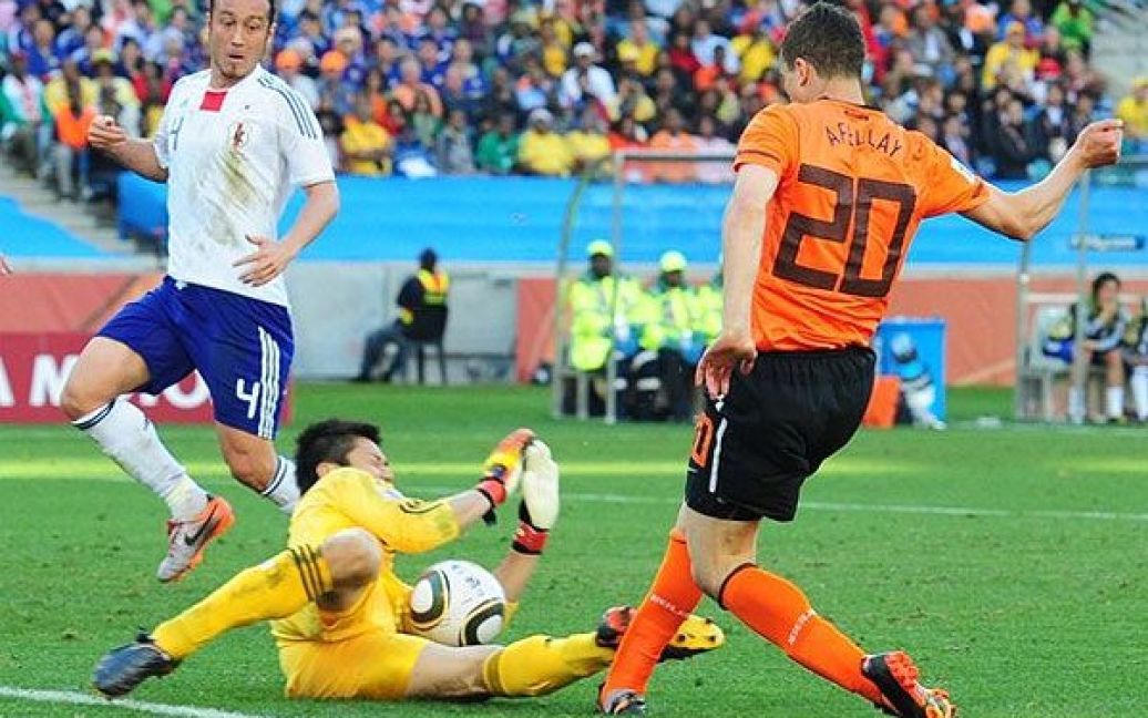 Збірна Нідерландів перемогла команду Японії в другому турі Чемпіонату світу з футболу з рахунком 1:0. / © AFP