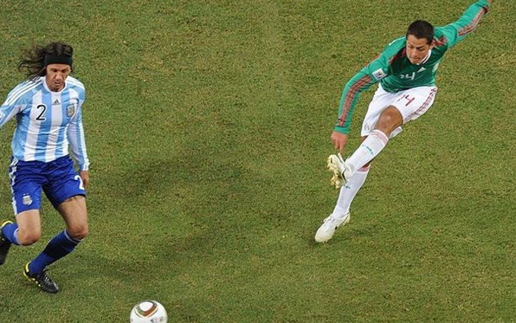На 71-й хвилині гри Хав&#039;єр Ернандес забив гол у ворота Аргентини / © AFP