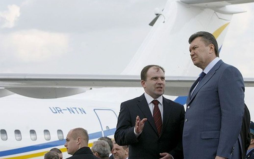 Президент висловив сподівання, що випробування нового літака пройдуть вдало, підкресливши, що АН-158 має характеристики кращі, аніж його попередник АН-148. / © President.gov.ua