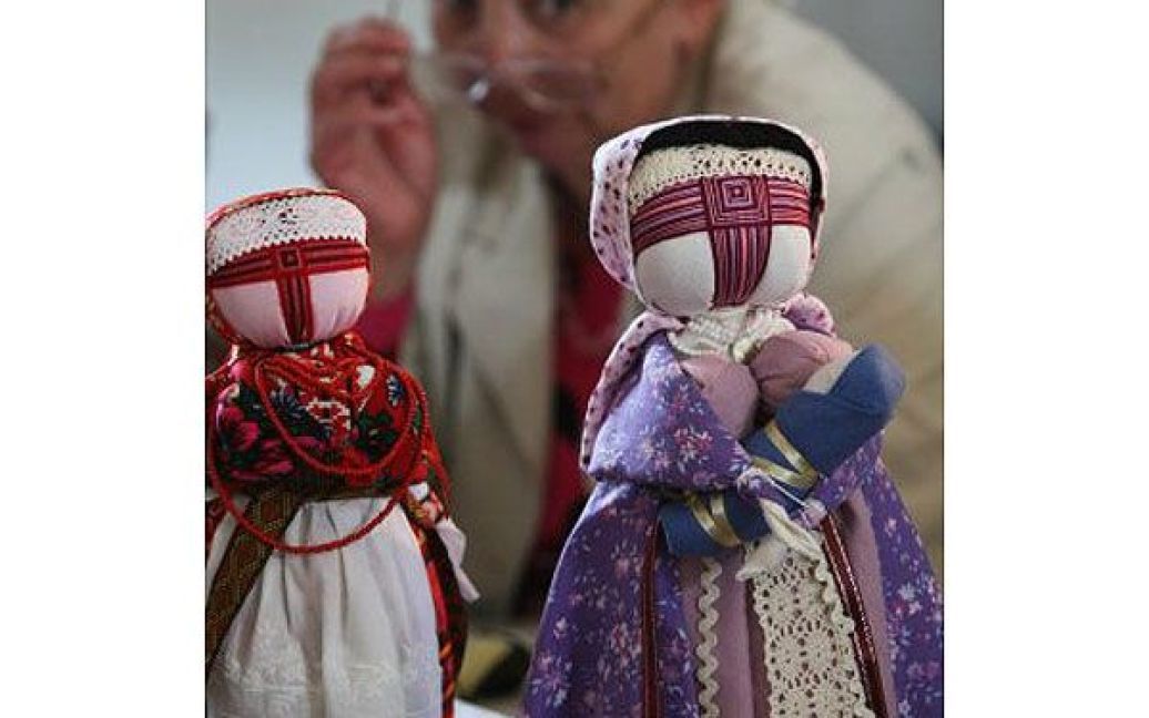 У Мистецькому арсеналі в Києві проходить перший міжнародний салон авторської ляльки "Київська казка". / © УНІАН