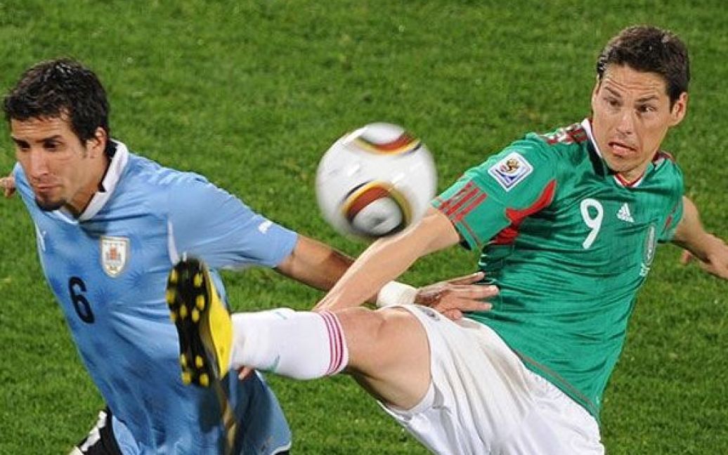 Збірна Уругваю перемогла Мексику з рахунком 1:0 у третьому турі Чемпіонату світу. / © Getty Images/Fotobank
