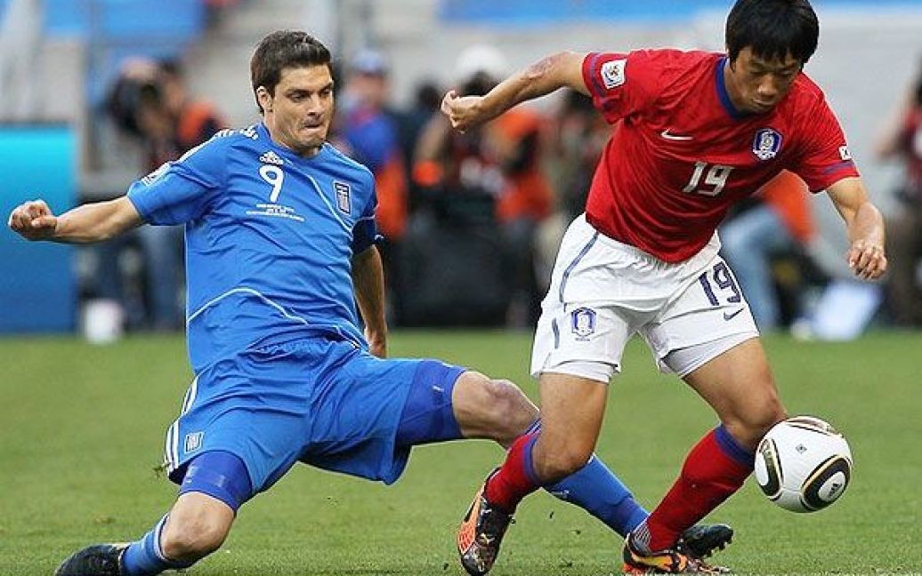 Південна Корея перемогла Грецію з рахунком 2:0. Корейські футболісти забили по голу в кожному з таймів. / © AFP