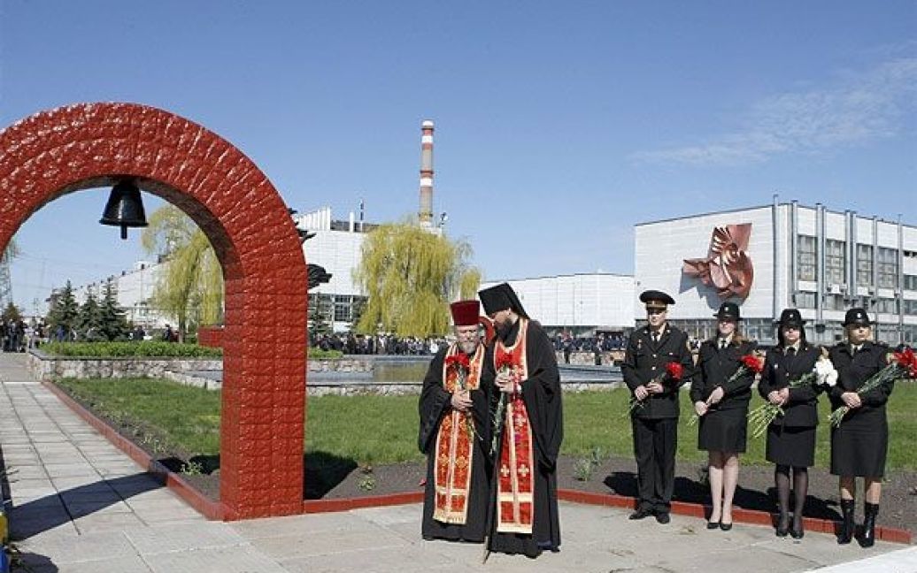 На Чорнобильській АЕС провели мітинг-реквієм на згадку про загиблих ліквідаторів аварії на ЧАЕС. / © President.gov.ua