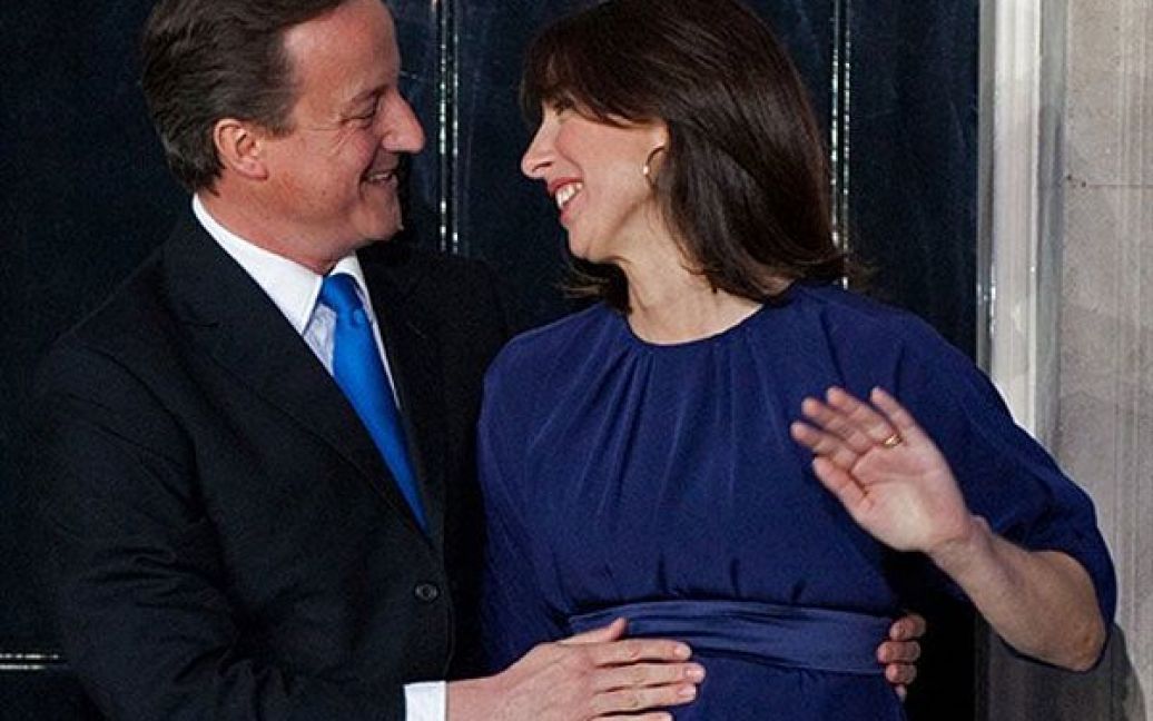 Новий прем&rsquo;єр-міністр Великобританії Девід Кемерон з дружиною Самантою. / © AFP