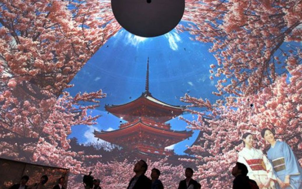 У павільйоні японської промисловості на всесвітній виставці "Expo 2010" розташовані театри, магазини і ресторани. / © The Telegraph