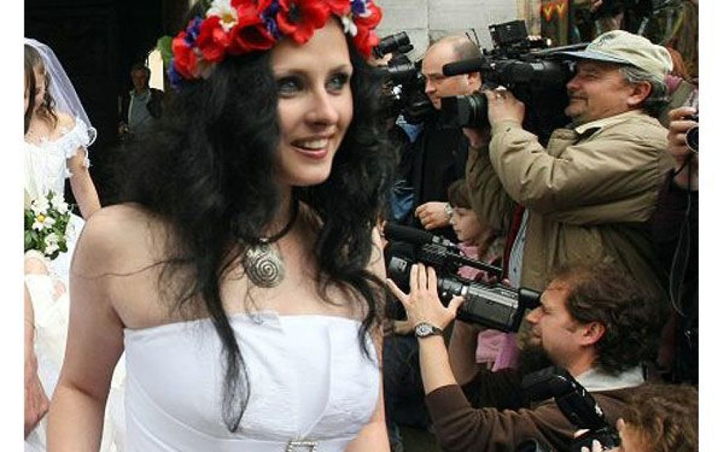 У Львові вже вдруге відбувся парад наречених / © УНІАН