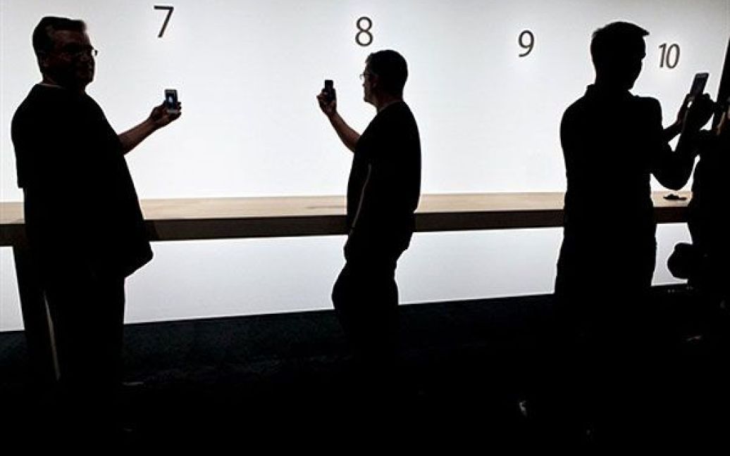 На щорічній конференції розробників WWDC у Сан-Франциско було представлено новий смартфон iPhone 4. / © AFP