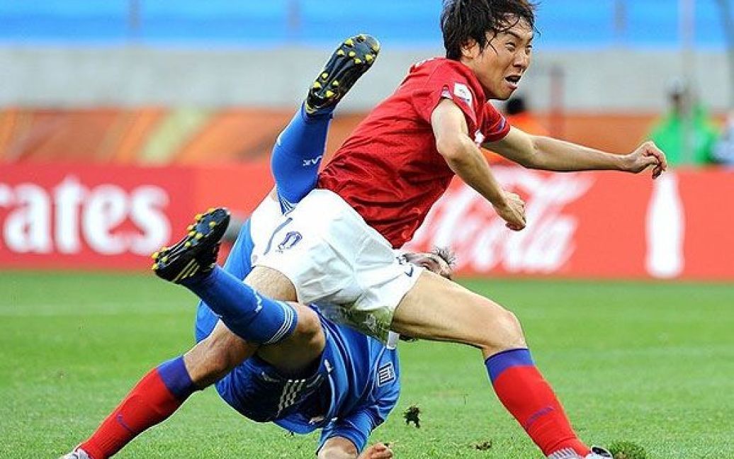 Південна Корея перемогла Грецію з рахунком 2:0. Корейські футболісти забили по голу в кожному з таймів. / © AFP